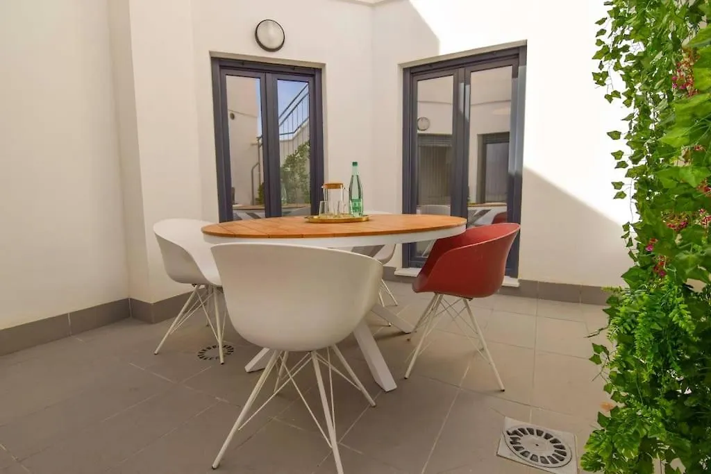 Apartment P&P Callejon De Olleria Malaga